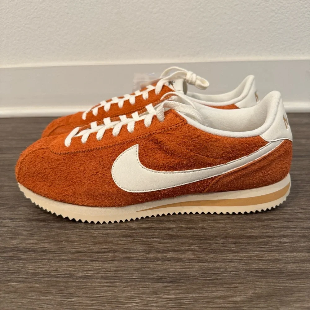 Nike Cortez SE Suede sz 10